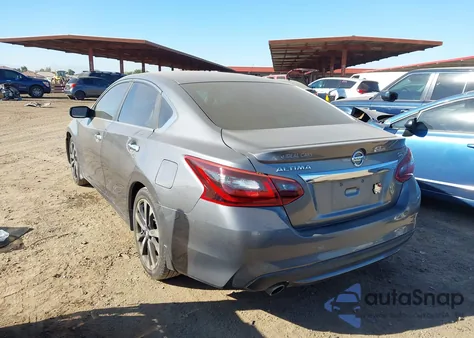 2017 Nissan Altima 2.5 Sr z USA, uszkodzony, nr VIN 1N4AL3APXHC298811